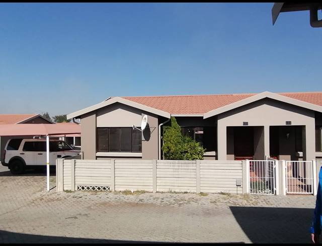 2 BEDROOM SIMPLEX RENTED IN MEYERSDAL
